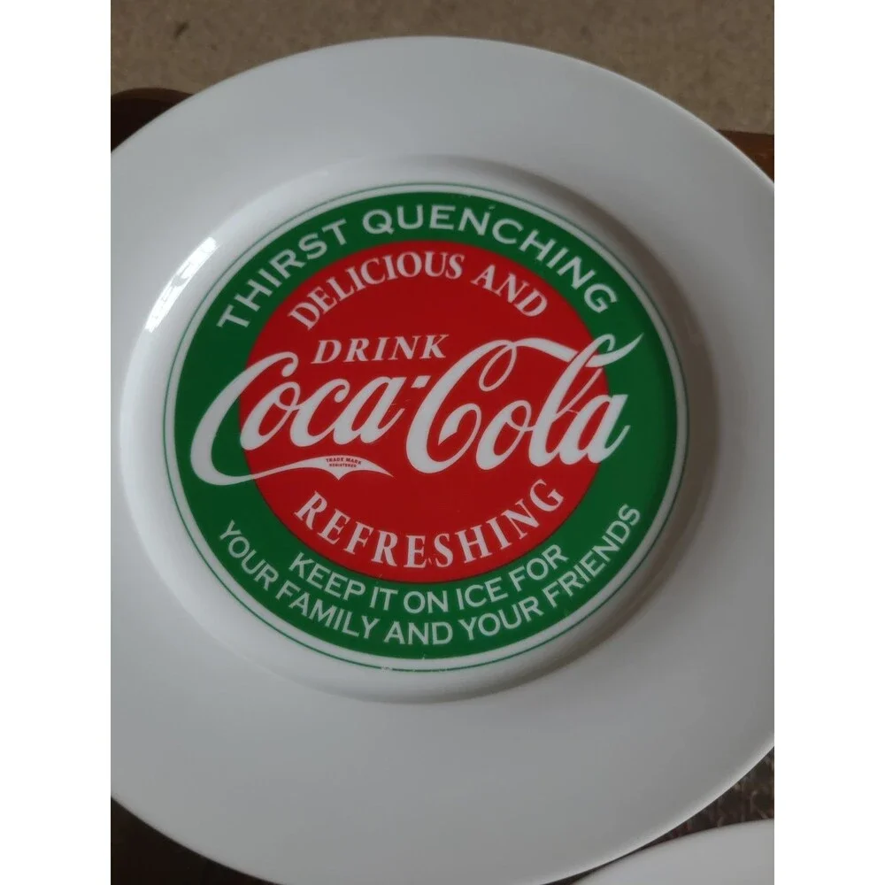 Coke-Cola Set of 6 Plates 10.5
